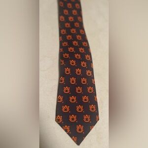AU classic tie. Looks like new.